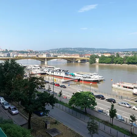 Appartamento Unique View On Danube, Margaret Island, Buda Hills Budapest