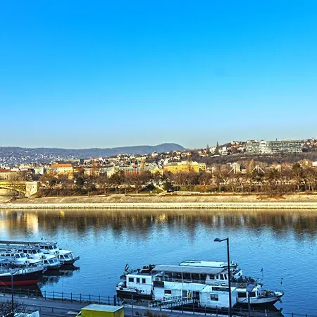 Unique View On Danube, Margaret Island, Buda Hills Apartamento *