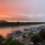 Apartman Unique View On Danube, Margaret Island, Buda Hills *